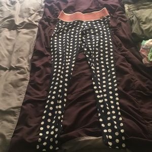 CuteBootyLounge scrunch leggings size small